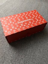 supreme襪子-02  supreme襪子
