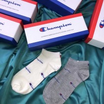 Champion 冠軍   時尚潮襪  出新款  壹盒5雙