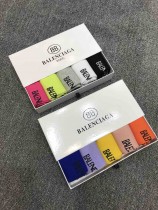 BALENCIAGA（巴黎世家）女神必備單品-01