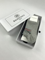 BALENCIAGA（巴黎世家） 純棉質量 穿著舒適透氣 超短款男生女生均可
