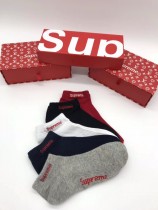 supreme襪子-01  supreme襪子