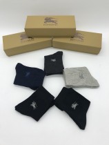 BURBERRY（巴寶莉）高端款、純棉質量！精美包裝盒
