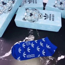 Adidas聯名kenzo 搶先看，KENZO 色彩斑斕