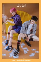 BURBERRY（巴寶莉）官網最新發布款 男女均可長筒襪