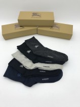 BURBERRY（巴寶莉）高端款、純棉質量！精美包裝盒