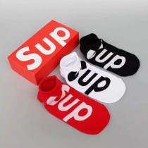 supreme襪子-04  supreme襪子