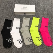 BALENCIAGA（巴黎世家）女神必備單品-01