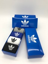 adidas（阿迪達斯三葉草）官網同步上線、各大專櫃暢銷款