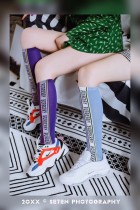 BURBERRY（巴寶莉）官網最新發布款 男女均可長筒襪