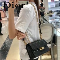 Dior-016   迪奧新款原版皮链条斜挎包