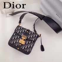 Dior-017   迪奧新款原版皮小方包