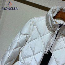 Moncler蒙口   秋冬  18新款  Mary 蕾絲花邊袖羽絨服