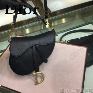 Dior-024   迪奧新款原版皮Saddle粒面小牛皮手提包 馬鞍包