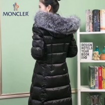 Moncler-02   蒙口女款加長款羽絨服