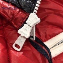 Moncler-05   蒙口情侶款連帽可拆羽絨馬甲