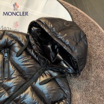 Moncler蒙口-20  男款1952LIRIOPE系列男女同款羽絨夾克羽絨服