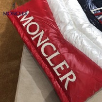 Moncler-05   蒙口情侶款連帽可拆羽絨馬甲