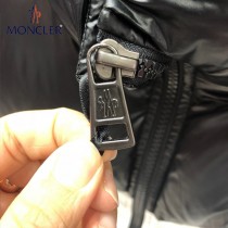 Moncler-014-01   蒙口男款新款專櫃同步羽絨服