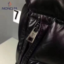 Moncler-026   蒙口經典男羽絨馬甲