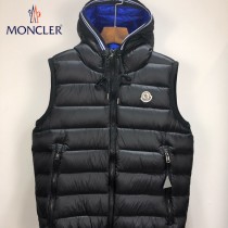 Moncler-029-01   蒙口最新爆款純色連帽男士羽絨馬甲