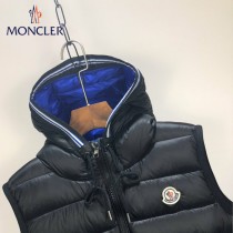 Moncler-029-01   蒙口最新爆款純色連帽男士羽絨馬甲