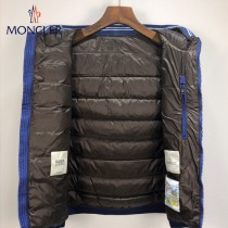 Moncler-029-01   蒙口最新爆款純色連帽男士羽絨馬甲