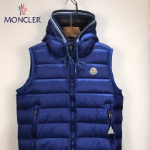 Moncler-029   蒙口最新爆款純色連帽男士羽絨馬甲