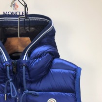 Moncler-029   蒙口最新爆款純色連帽男士羽絨馬甲