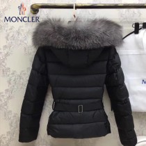 Moncler蒙口-33 秋冬  野生銀狐大毛領.最新官網moncler 女款羽絨服