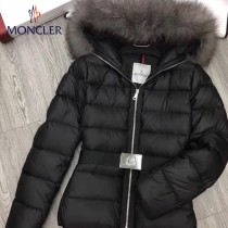 Moncler蒙口-33 秋冬  野生銀狐大毛領.最新官網moncler 女款羽絨服