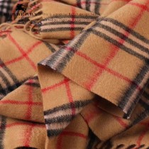 Burberry-01   巴寶莉新款鬥篷披肩
