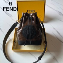 FENDI包包-06   芬迪雙F早春新款LOGO水桶包