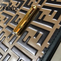 FENDI芬迪  中號原版皮 KANI 雙F壓印定制牛皮 手工編制皮帶飾邊鏈條包