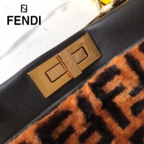 FENDI芬迪  原版皮 中號  新款雙F毛毛植絨系列Peekaboo手提斜背包