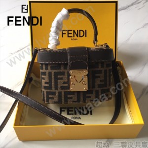 FENDI芬迪  原版皮   大F字母便當包-02