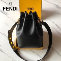 FENDI包包-021-01   芬迪經典大號桶包
