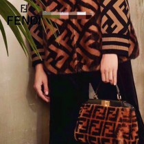 FENDI芬迪  原版皮 小號  新款雙F毛毛植絨系列Peekaboo手提斜背包