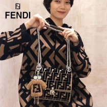 FENDI芬迪  原版皮  Fendi Kan I杏色繡雙F最新款 鏈條包