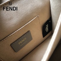 FENDI芬迪  原版皮  Fendi Kan I 最新蓋頭壓牛皮雙F系列鏈條包