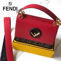 FENDI芬迪  中號原版皮 KANI 雙F壓印定制牛皮 手工編制皮帶飾邊鏈條包