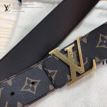 Lv 原單面料,內襯頭層小牛皮底.搭配原單扣4-06