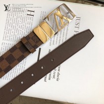 Lv 原單面料,內襯頭層小牛皮底.搭配原單扣3-03