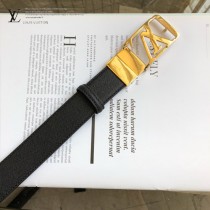 LV 原單頭層牛皮細十字紋面 內襯頭層小牛皮底10-01