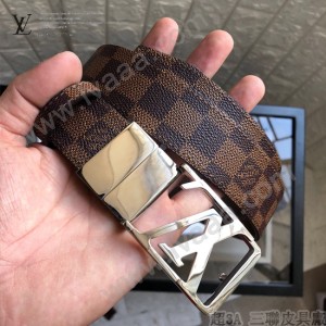 Lv 原單面料,內襯頭層小牛皮底.搭配原單扣3-03