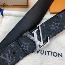 Lv 原單面料,內襯頭層小牛皮底.搭配原單扣4-05