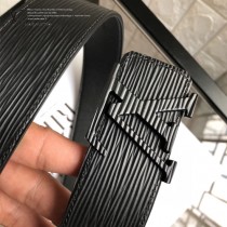 Lv 原單頭層牛皮水波紋面、內襯頭層小牛皮底7-03