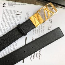 LV 原單頭層牛皮細十字紋面 內襯頭層小牛皮底10-01