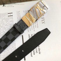 Lv 原單面料,內襯頭層小牛皮底.搭配原單扣3-04