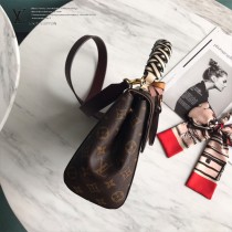 LV-M43982   路易威登新款原版皮CLUNY BB手袋
