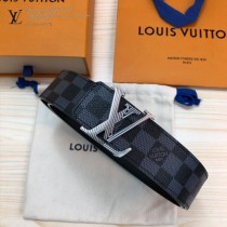 Lv 原單面料,內襯頭層小牛皮底.搭配原單扣4-02